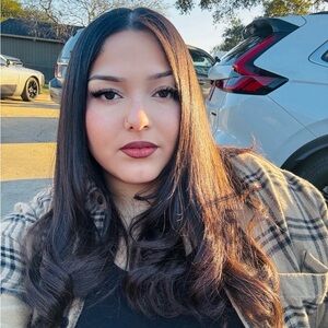 Meet your Posher, Sabrina